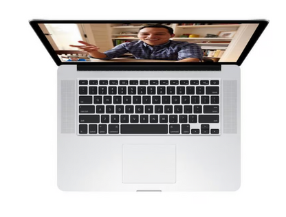 MacBook Pro Retina 15' 2015 • 2.2GHz Quad-Core i7 • 16GB RAM • 256GB SSD • Reacondicionado Premium (Como Nuevo) ✅ Garantía 12 Meses
